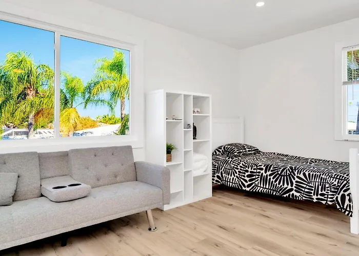 Ferienhaus Clearwater Waterfront Modern 4bd 2big Open Loft 4bt With Pool Boat Deck Sleep 15