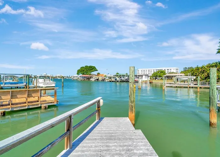 Clearwater Waterfront Modern 4bd 2big Open Loft 4bt With Pool Boat Deck Sleep 15