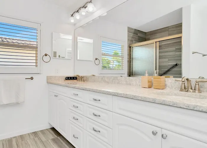Clearwater Waterfront Modern 4bd 2big Open Loft 4bt With Pool Boat Deck Sleep 15 * Clearwater Beach