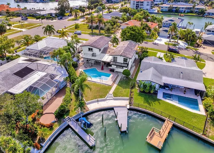 Clearwater Waterfront Modern 4bd 2big Open Loft 4bt With Pool Boat Deck Sleep 15
