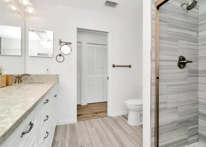 Ferienhaus Clearwater Waterfront Modern 4bd 2big Open Loft 4bt With Pool Boat Deck Sleep 15 Clearwater Beach