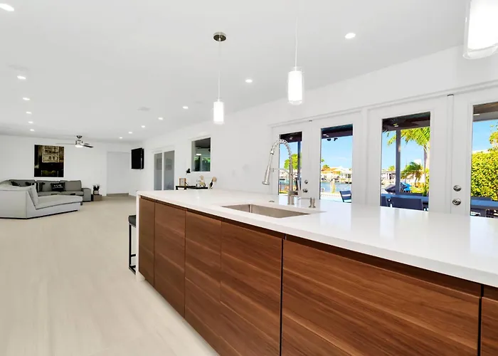 Clearwater Waterfront Modern 4bd 2big Open Loft 4bt With Pool Boat Deck Sleep 15 Ferienhaus Clearwater Beach