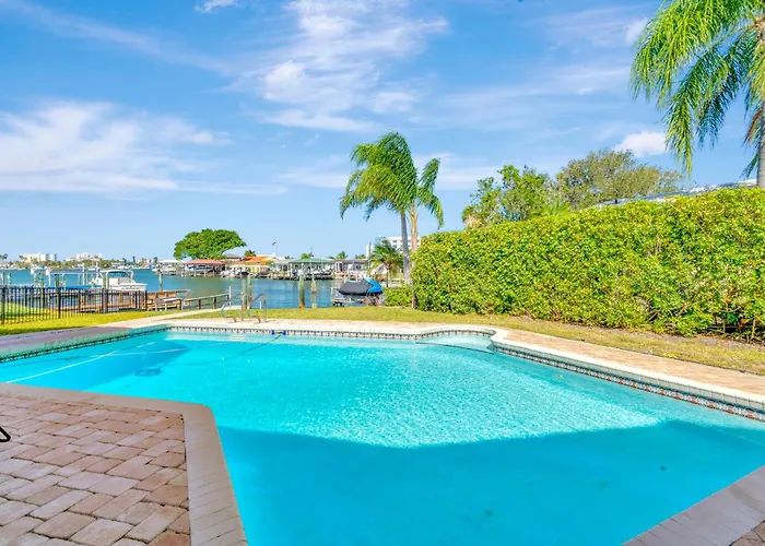Ferienhaus Clearwater Waterfront Modern 4bd 2big Open Loft 4bt With Pool Boat Deck Sleep 15 *