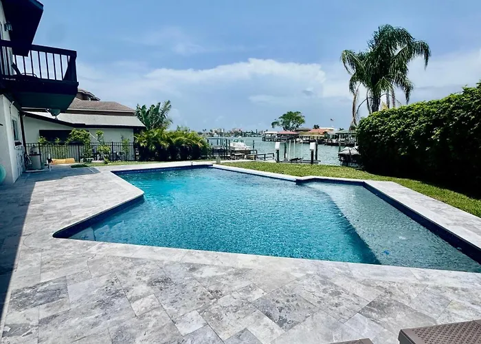 Clearwater Waterfront Modern 4bd 2big Open Loft 4bt With Pool Boat Deck Sleep 15 Ferienhaus Clearwater Beach